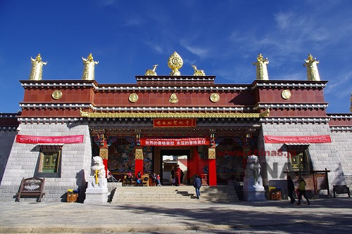 シャングリラ観光Ｂ　亀山公園・独克宗古城・松賛林寺・ナパ海