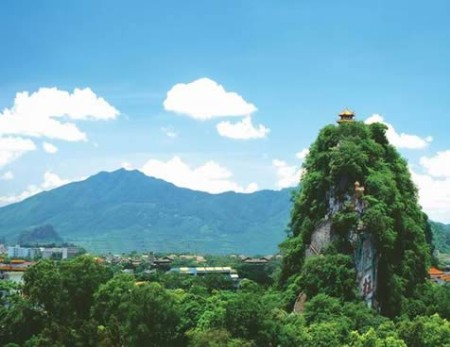 独秀峰+芦笛岩の半日観光