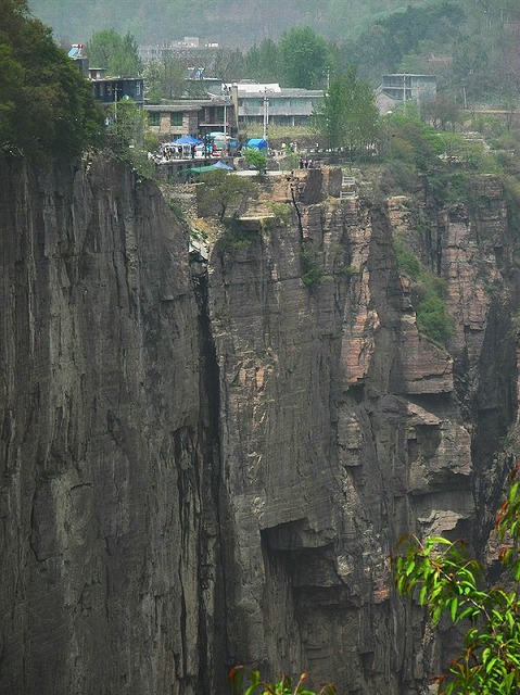 郭亮村