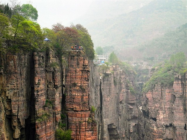 郭亮村