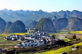 洞窟にある苗族村、知られざるカルスト絶景と世界遺産・石林を巡り9日間