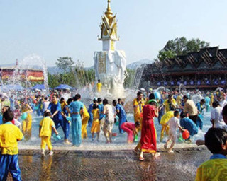 雲南水掛祭